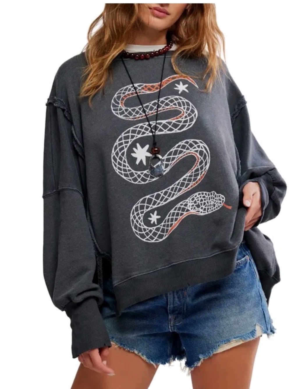 Relaxed Black Snake Graphic Women's Sweater
